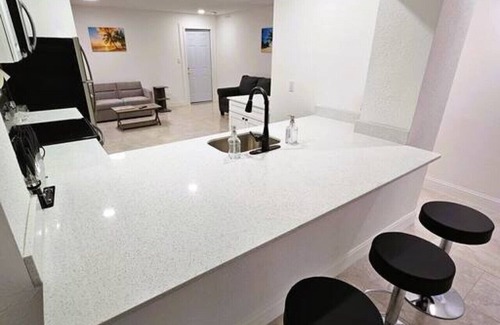 Ortona North House | BEACH access villas w/private POOL sleeps 41 ppl