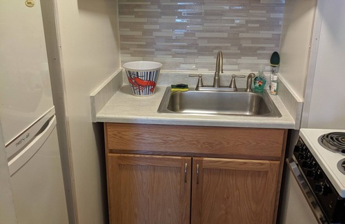 Old Orchard Beach Condo | Beach across the Street. Pets OK