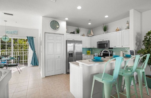 Bradenton Beach House | Beach and Bay Bliss at Bermuda Bay Club/Poolside