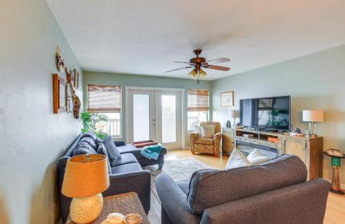 Cedar Key Apartment | Beach and Pool Access at Condo on Cedar Key!