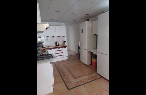 La Malva-rosa Apartment | Beach Apartment with 2 Bedrooms - 1 Min Walk to Malvarrosa beach!