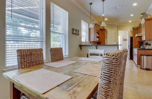 Avalon Beach Estates House | Beach Blessings - A Large Family Home w/Private Beach Access and Pet Friendly