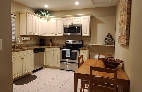 Pompano Beach Villa | Beach block Beauty, 500FT to the beach with chip and putt, Clean and quite.