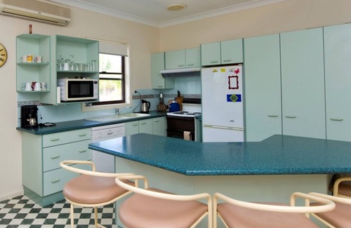 Shoal Bay House | Beach break garden units!