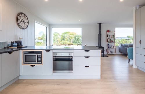 Pohara House | Beach Break in Pohara