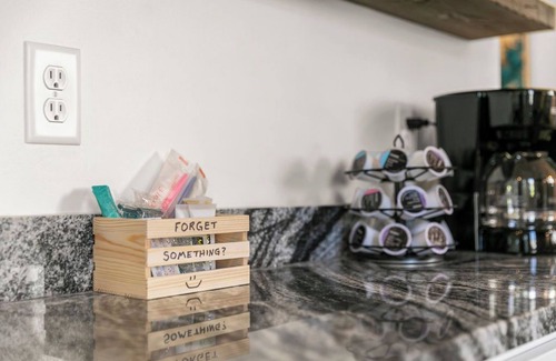 Onset House | Beach, Breeze & Bunk Beds. FamilyFun Steps to the Shore. Dog-Friendly, GameWall.