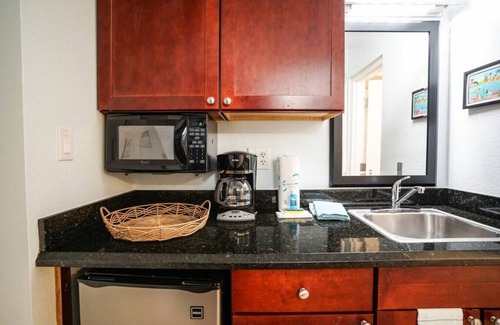 Ruskin Apartment | Beach Bum U616 - Little Harbor