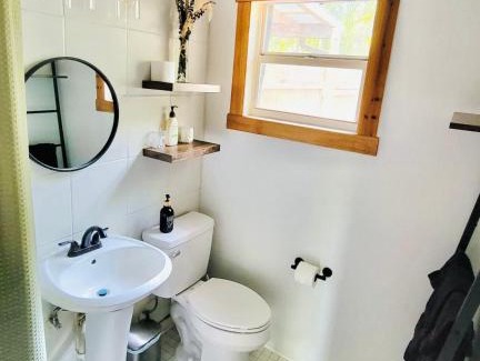 Cocoa Beach Apartment | Beach Bungalow By The Sea 4
