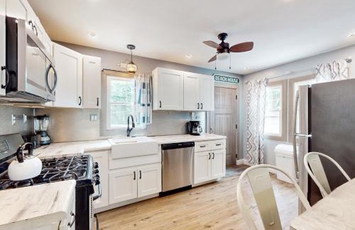 Michigan City House | Beach Bungalow Getaway