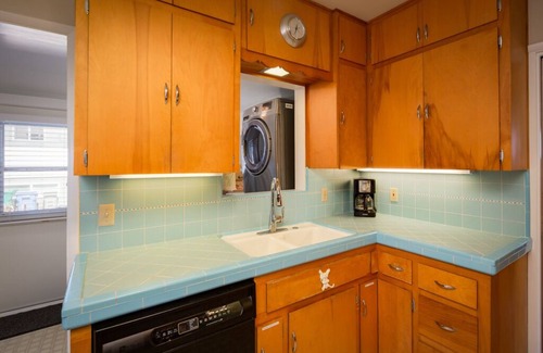 Morro Bay House | Beach Bungalow within blocks to the beach! Newly Renovated!