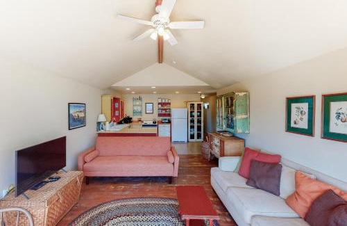 Rockaway Beach House | Beach Cabin Getaway