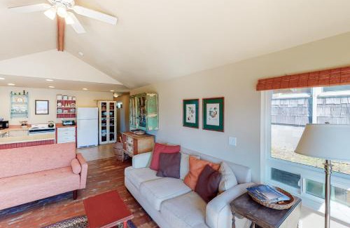 Rockaway Beach House | Beach Cabin Getaway