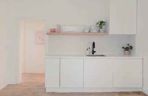 Port Dover House | Beach-chic | Palm Springs design | Close to beach