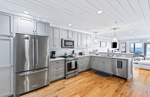 Isle of Palms Villa | Beach Club Villa 31 - Luxurious Oceanfront! Pool!