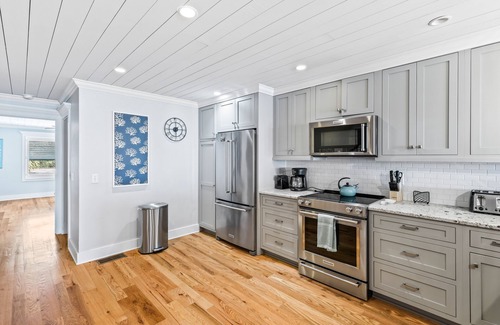 Isle of Palms Villa | Beach Club Villa 31 - Luxurious Oceanfront! Pool!