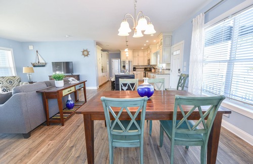 Long Neck House | Beach comfort-lovely home, beach, pools, pet friendly!