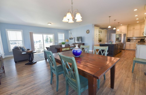 Long Neck House | Beach comfort-lovely home, beach, pools, pet friendly!