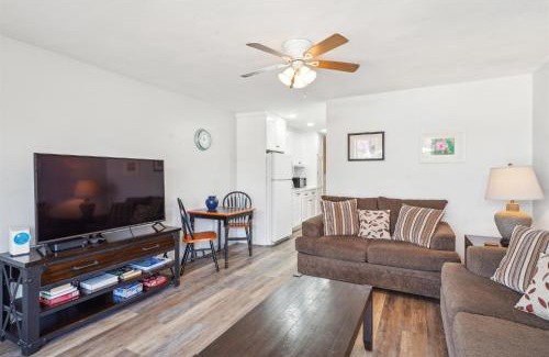 Carpinteria Apartment | Beach Condo with Private Patio #135
