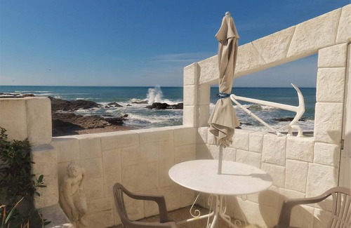 La Chaume Apartment | BEACH COTTAGE/STUDIO - Romance for 2 .Sheets/towels provided