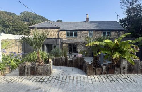 St. Agnes House | Beach Cottage and The Lobster Pot