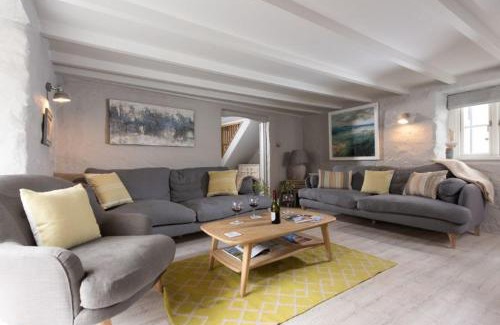 St. Agnes House | Beach Cottage and The Lobster Pot
