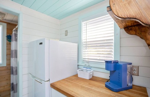 Umatilla House | Beach Cottage Tiny Home