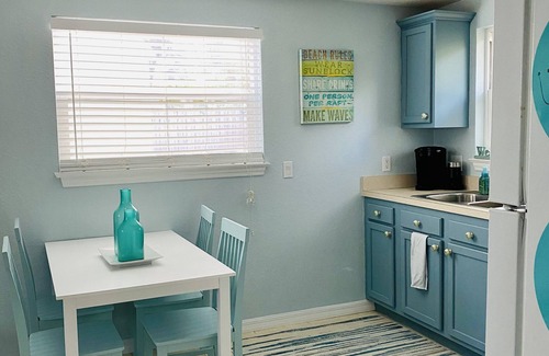 New Smyrna Beach House | Beach cottage cozy & clean; NSB BEACH RETREAT 8103335397