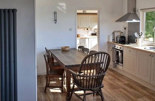 Pembroke House | Beach Cove
