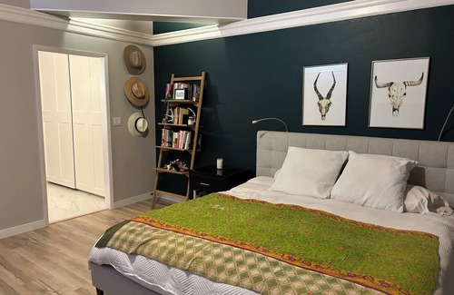 North Redondo House | Beach Family Home with Outdoor Firepit