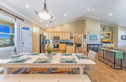 St. George Island House | Beach Front, Heated Pool, Gorgeous Gulf Views Sleeps 10