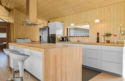 Grønhøj House | Beach front home in Løkken with WiFi