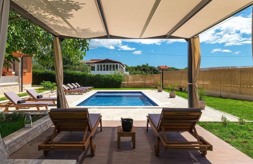 Barbariga House | Beach front home in Pula