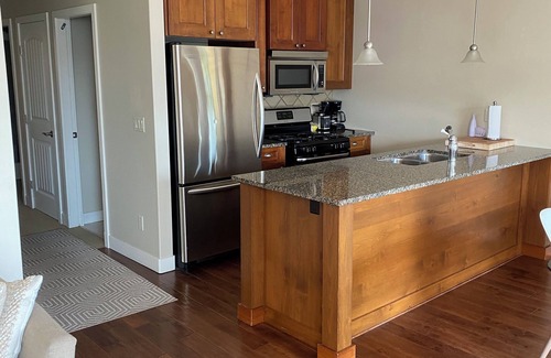 Central Okanagan Condo | Beach Front Resort Barona Beach