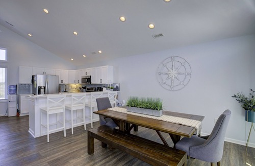 North Topsail Beach House | Beach Front Paradise-Book your Fall/Winter Weekend Get Away-Filling up fast!