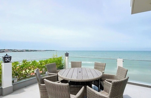 East Ham Tien Beach Villa | Beach Front Villa – 4BR - Bay View Resort, Mui Ne