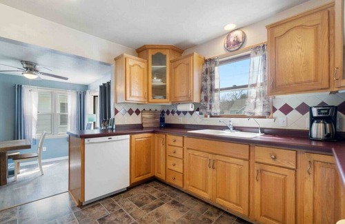 Sturgeon Bay House | Beach, harbor & restaurants within walking distance. Family friendly home!