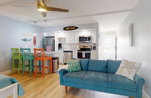New Smyrna Beach Condo | Beach Hideaway NSB- Steps to the beach