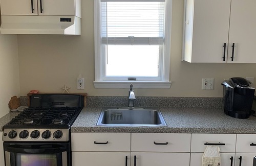 Wall House | beach house steps to beach and Jenk's Boardwalk