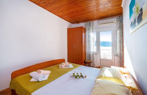 Metajna Apartment | Beach House Erik