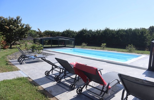 Fouesnant House | Beach house with large garden and heated pool