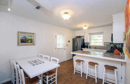 Edisto Island House | Beach Hut Cottage | Pet-Friendly 3BR Edisto Beach Vacation Rental | Easy Walk to the Beach