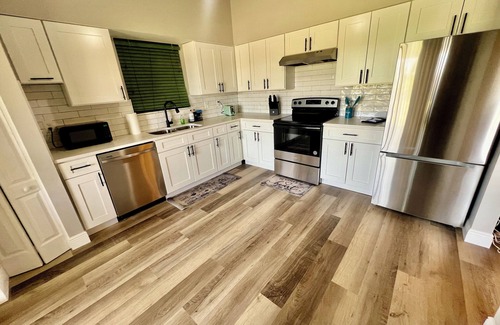 Fort Pierce Shores Condo | Beach Life 2-bedroom condo in Hutchinson Island