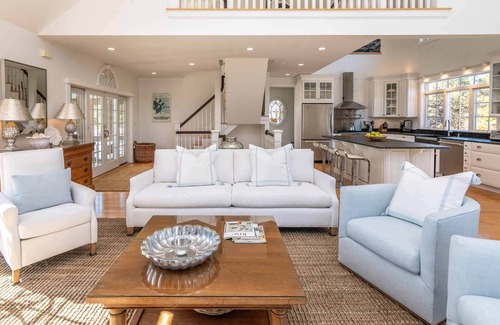 Katama House | Beach Plum Meadows: Exquisite Katama Luxury Home Near South Beach
