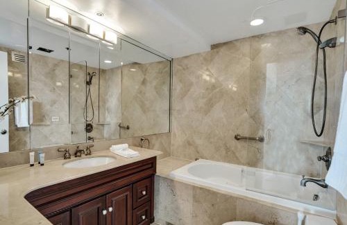 Mid Beach Apartment | Beach Resort condo 921