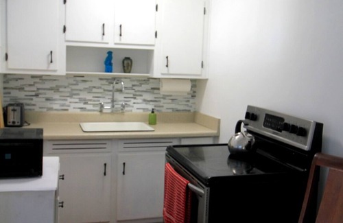 Don Cesar Apartment | Beach Retreat Apartment Ground Floor Patio - Location! Location!