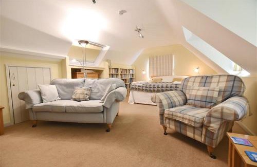 Aberporth House | Beach Retreat