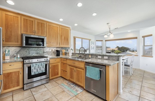 Morro Bay House | Beach Retreat Rock & Ocean Views