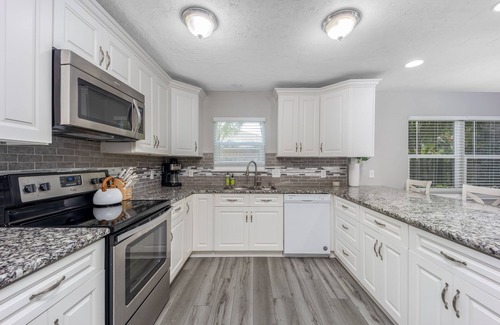 Vero Beach South House | Beach Retreat with Private Heated Pool and Two King Beds!