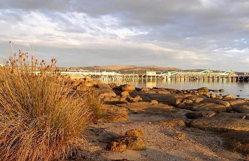 Port Lincoln House | Beach, Shops, Park, Eyre Peninsula and Pets are welcome!