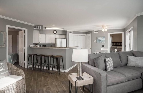 Gulf Shores House | Beach short drive - Pool - Hot Tub K/Q/Sofa Sleeper, 2 BA, Sleeps 6 - Ground Fl